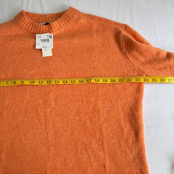 AMERICAN EAGLE Whoa So Soft NWT Orange Crew Neck Pullover Sweater - Picture 6 of 7